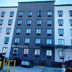 Hotel Wingate By Wyndham Jfk Airport, Far Rockaway Ny, Nueva York