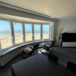 Zeezicht Majestic 6 , Ostende Belgique